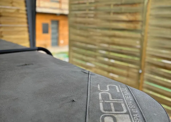 Grange De L'ancienne Ecole Avec Jacuzzi Prive Lägenhet